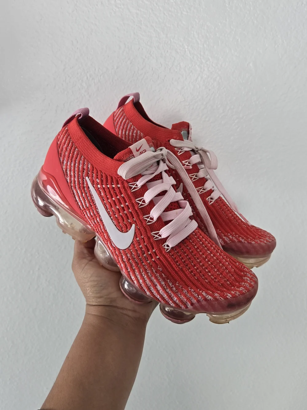Nike Air VaporMax Flyknit 3 Track Red/Pink/White Low Top Sneakers  Sz 8/EUR 39